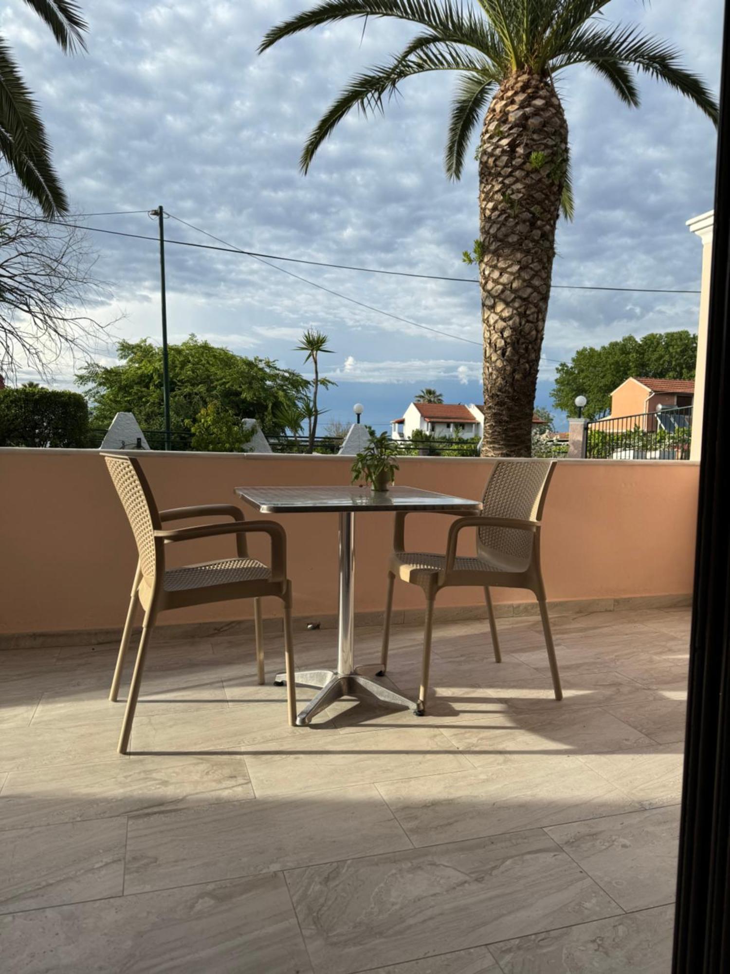 Elizabeth Aparthotel Ρόδα Εξωτερικό φωτογραφία